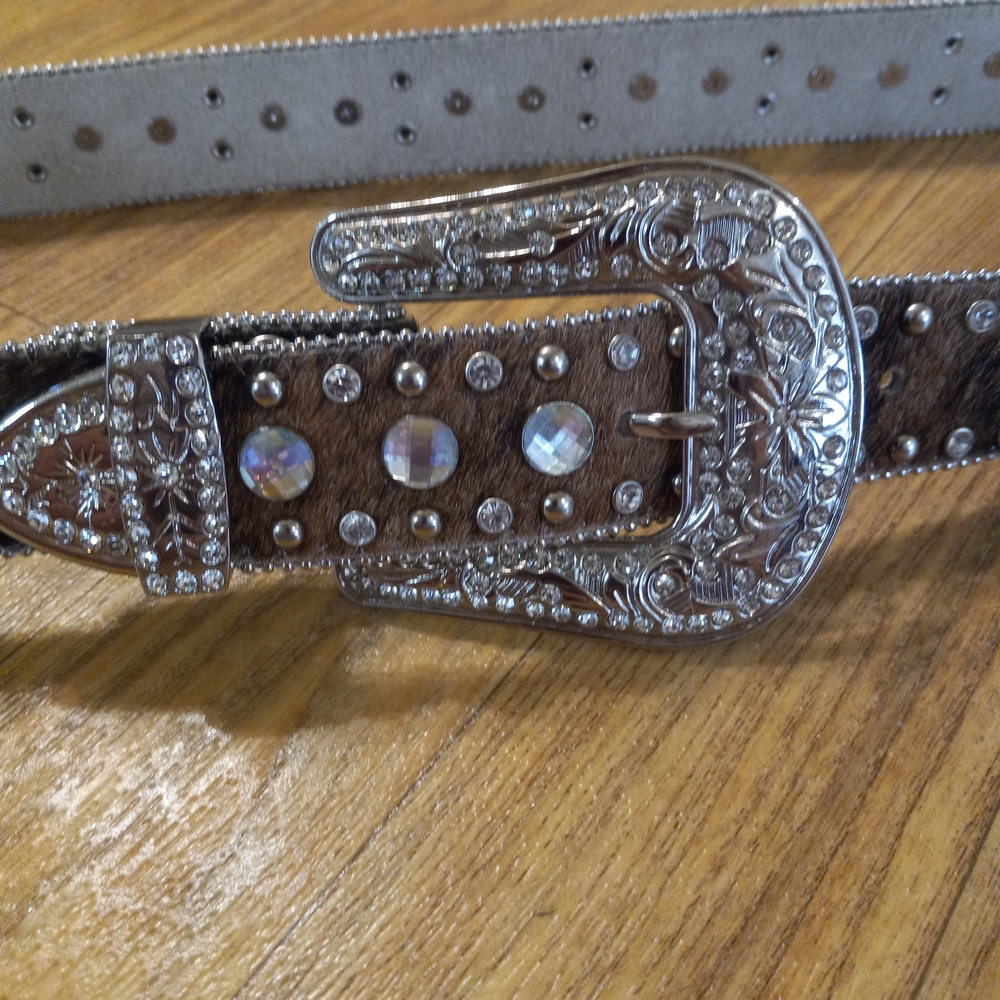 WESTERN Brown and Silver Studded Belt